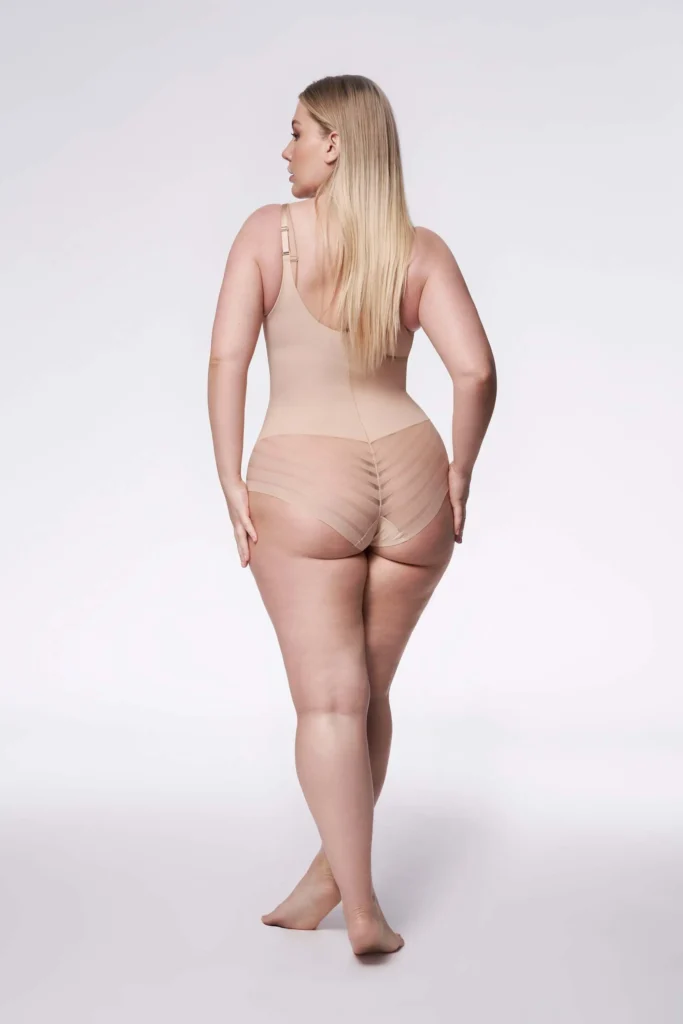 Liekninantis, formuojantis bodis be rankovių