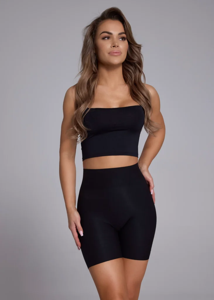 formuojantys šortukai „figurata“