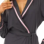 ilgas elegantiškas moteriškas chalatas "avenue"