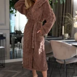 ilgas moteriškas chalatas "geo"