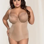 moteriškas formuojantis bodis "sanrema"