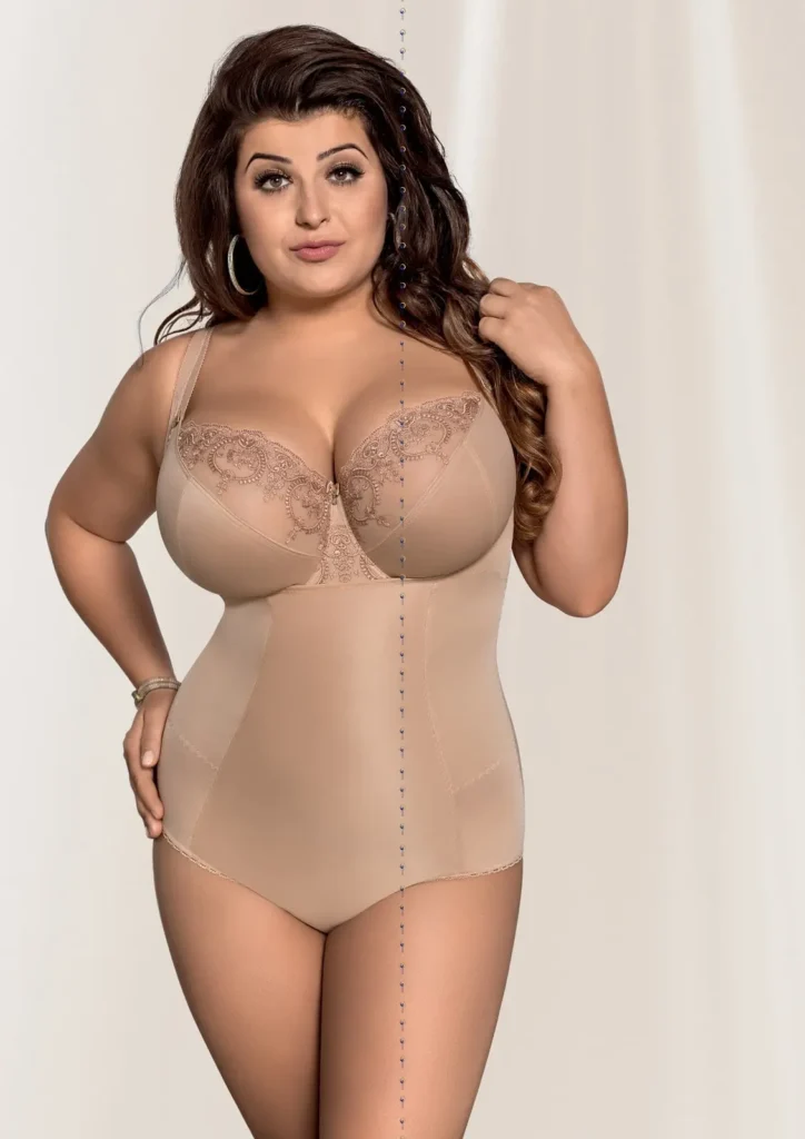 moteriškas formuojantis bodis "sanrema"