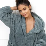 Šiltas moteriškas chalatas su kapišonu "grethen"