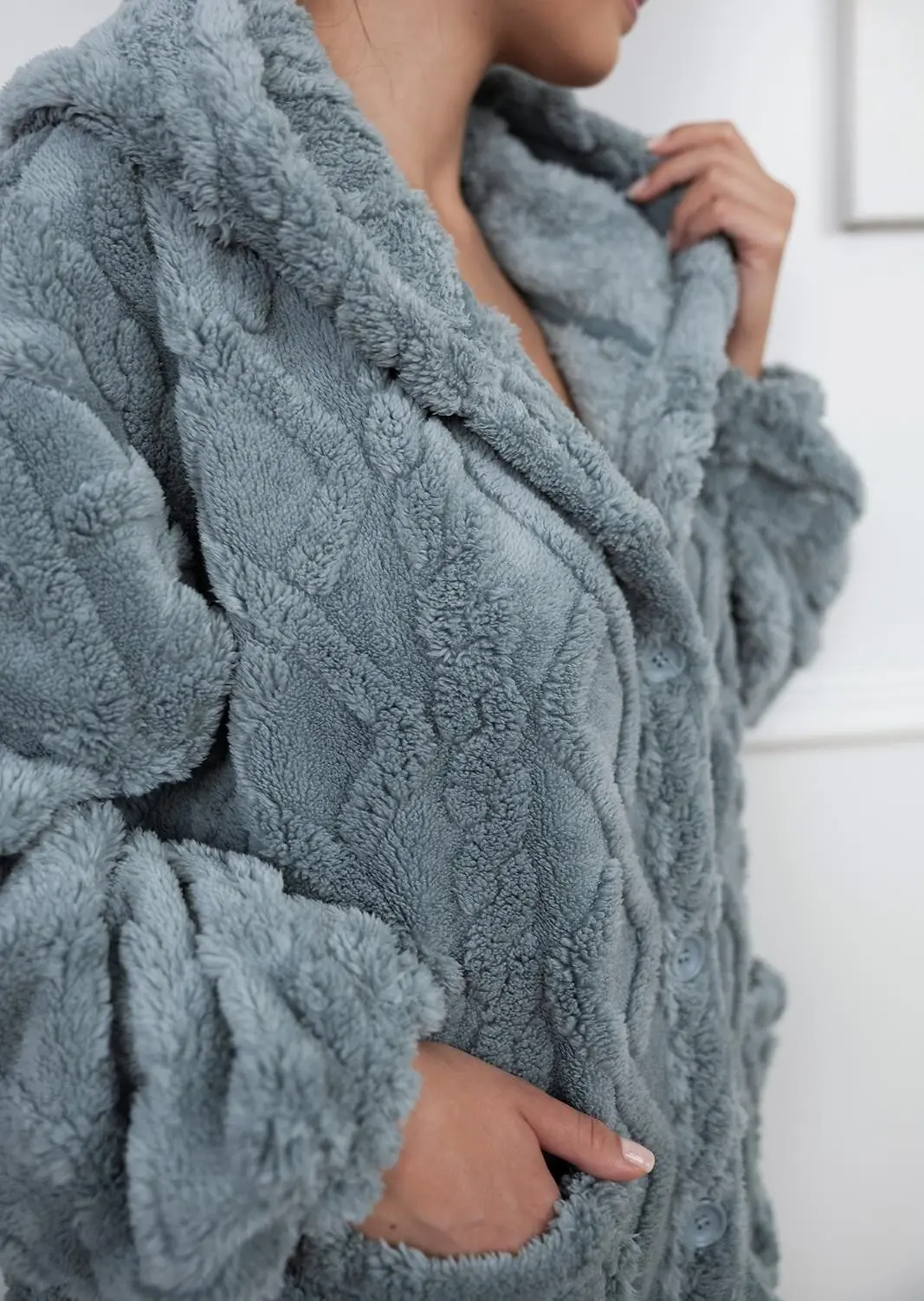 Šiltas moteriškas chalatas su kapišonu "grethen"