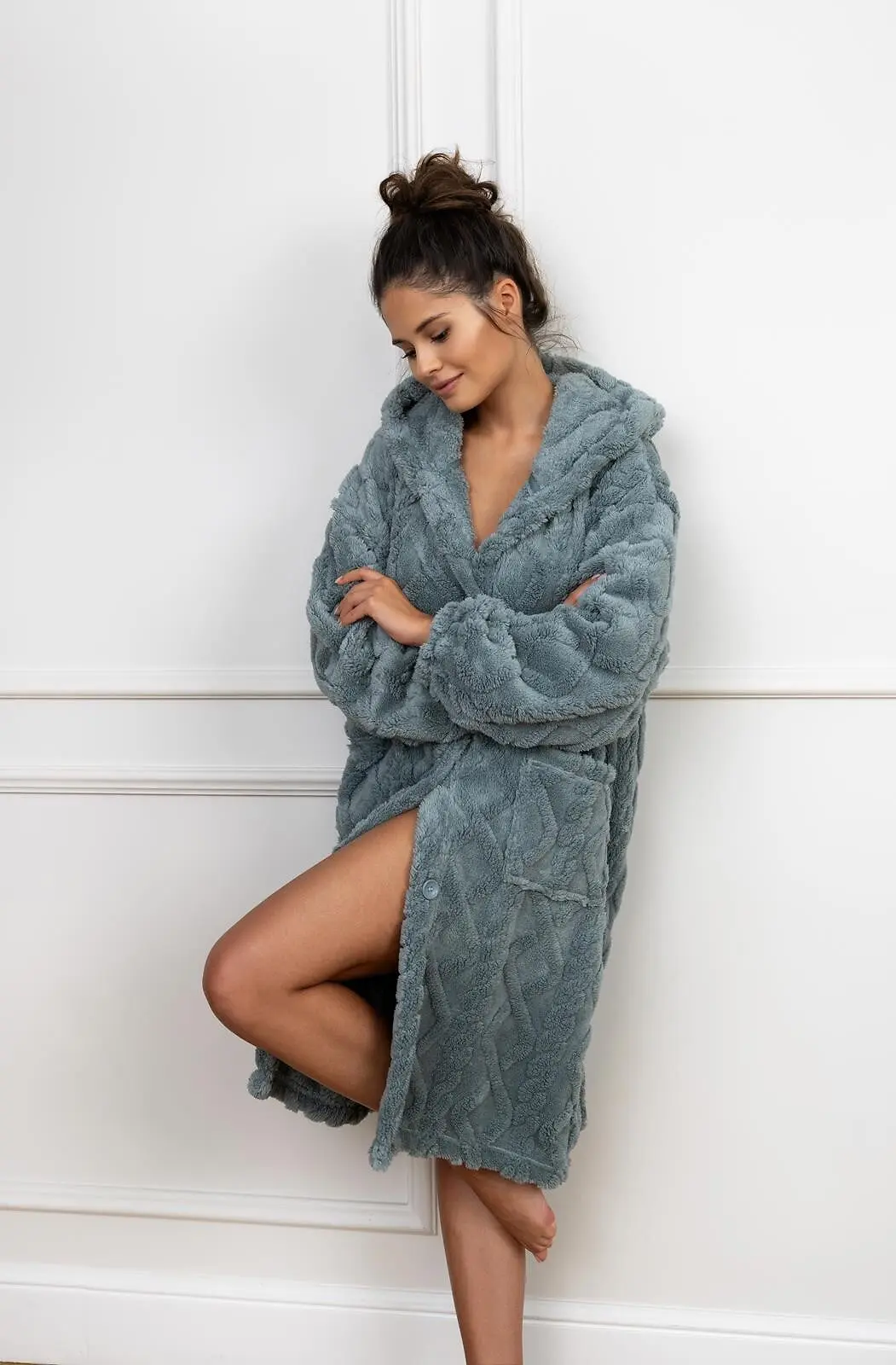 Šiltas moteriškas chalatas su kapišonu "grethen"