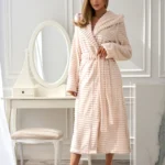 Šiltas prabangus chalatas su kapišonu „robin long“