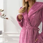 Šiltas, prabangus chalatas su kapišonu „robin long“