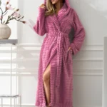 Šiltas, prabangus chalatas su kapišonu „robin long“