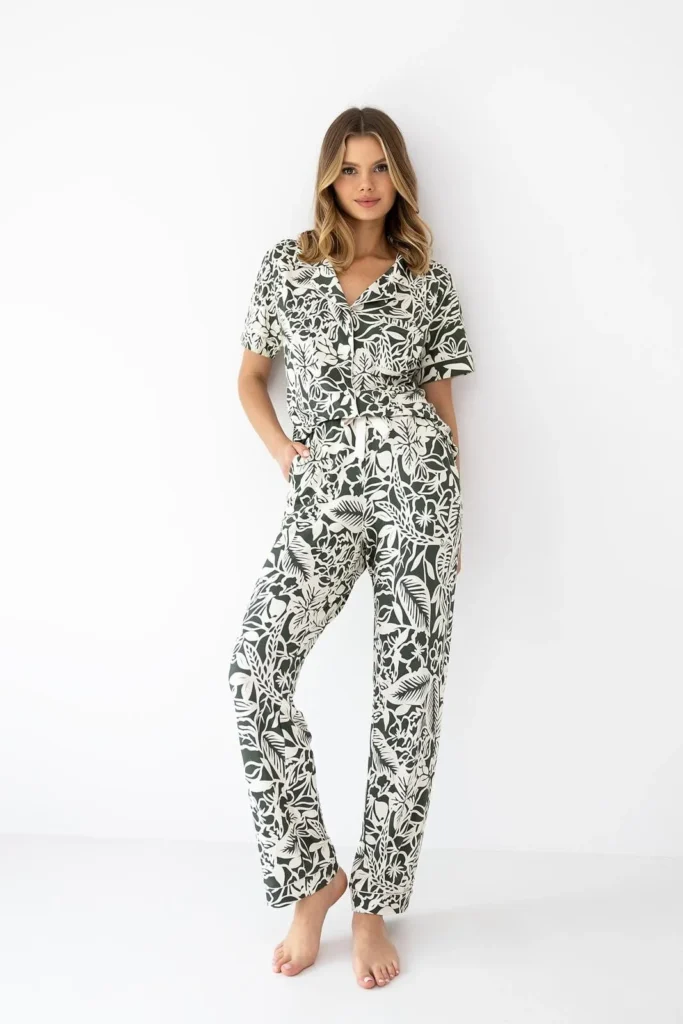 elegantiška pižama luizė su sagomis