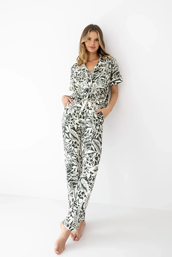 elegantiška pižama luizė su sagomis