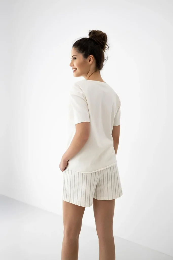 lengva vasarinė pižama džema